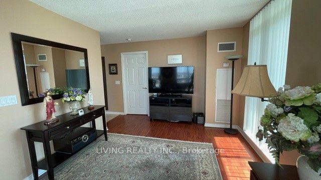 908rm B  4889 Kimbermount Ave, Condo with 1 bedrooms, 1 bathrooms and 1 parking in Mississauga ON | Image 8