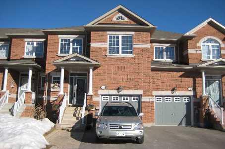 90 - 8 Townwood Dr, House attached with 3 bedrooms, 3 bathrooms and 2 parking in Richmond Hill ON | Image 1