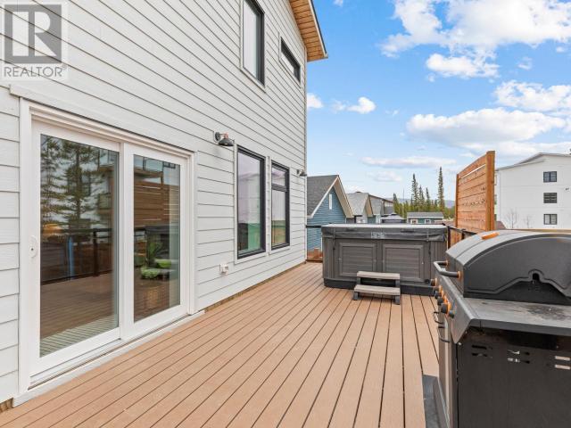 102 Leota St, House detached with 6 bedrooms, 5 bathrooms and null parking in Whitehorse YT | Image 45