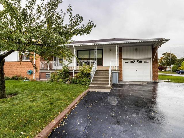 MAIN - 149 Combe Ave, House detached with 3 bedrooms, 1 bathrooms and 2 parking in North York ON | Image 1