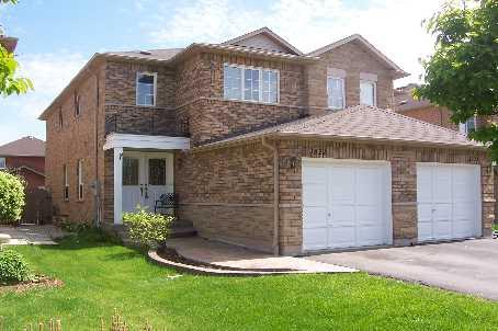 3822 Foxborough Trail, House semidetached with 3 bedrooms, 3 bathrooms and 2 parking in Mississauga ON | Image 1