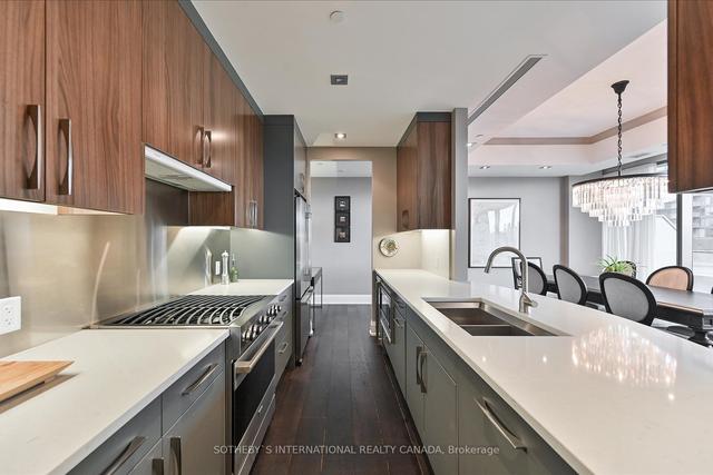 704 - 77 Charles St W, Condo with 2 bedrooms, 2 bathrooms and 2 parking in Toronto ON | Image 3