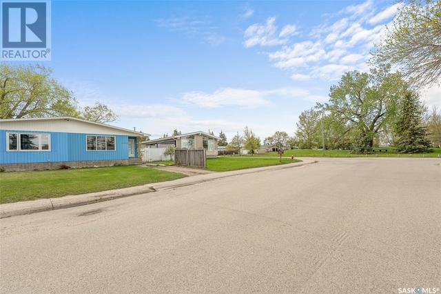 1159 Hastings St, House semidetached with 3 bedrooms, 1 bathrooms and null parking in Moose Jaw SK | Image 44
