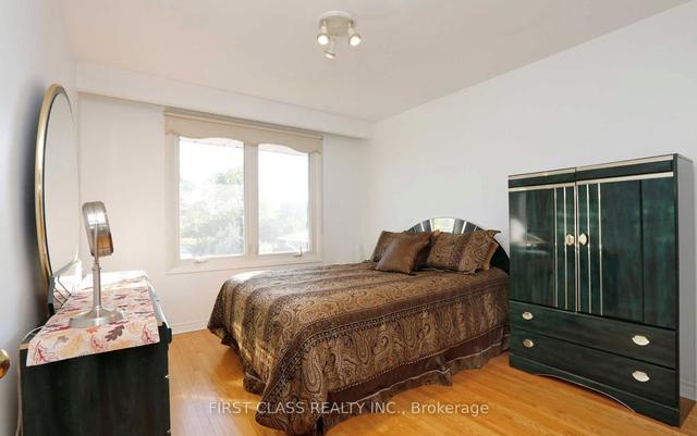 MAIN - 338 Conlins Rd, House detached with 3 bedrooms, 2 bathrooms and 4 parking in Scarborough ON | Image 29