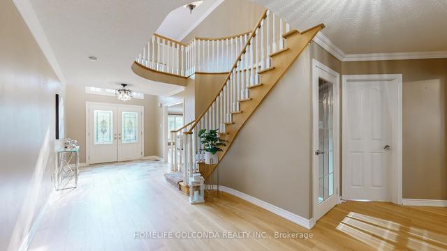 883 Comfort Ln, House detached with 4 bedrooms, 5 bathrooms and 6 parking in Newmarket ON | Image 10