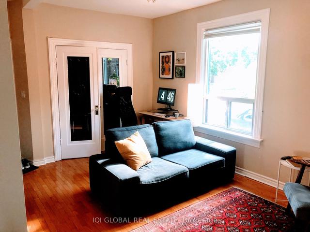 MAIN - 34 Barton Ave, House semidetached with 1 bedrooms, 1 bathrooms and 0 parking in Toronto ON | Image 2