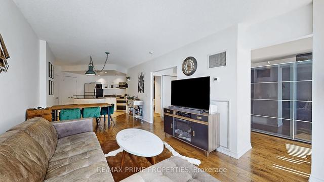 403 - 218 Queens Quay W, Condo with 1 bedrooms, 2 bathrooms and 0 parking in Toronto ON | Image 37