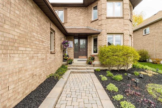 9 Hacienda Crt, House detached with 3 bedrooms, 4 bathrooms and 5 parking in Brampton ON | Image 12