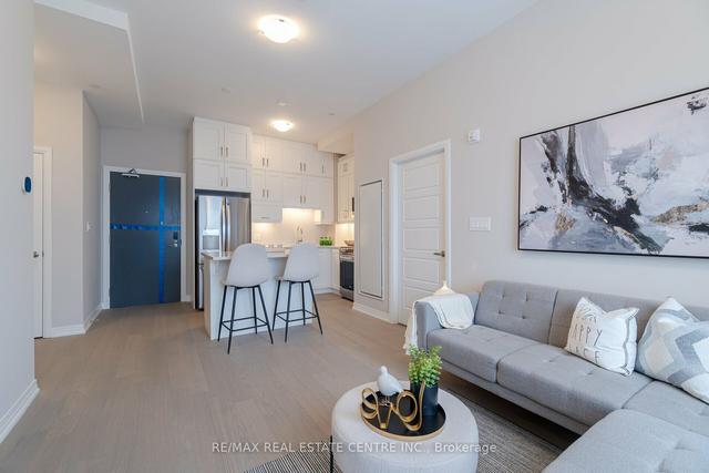 521 - 3265 Carding Mill Trail, Condo with 2 bedrooms, 2 bathrooms and 1 parking in Oakville ON | Image 6