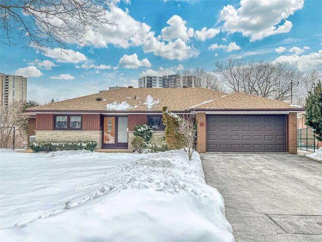 MAIN - 15 Pitkin Crt, House detached with 3 bedrooms, 2 bathrooms and 1 parking in North York ON | Image 1