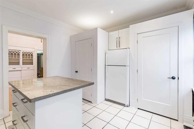 MAIN - 274 Ossington Ave, House semidetached with 2 bedrooms, 1 bathrooms and 2 parking in Toronto ON | Image 18