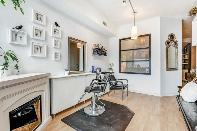 MAIN - 1677 Dundas St W, Condo with 2 bedrooms, 1 bathrooms and 1 parking in Toronto ON | Image 2