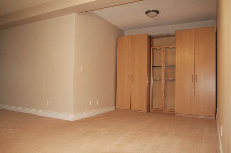 909 - 51 Saddlecreek Dr, Condo with 1 bedrooms, 1 bathrooms and 1 parking in Thornhill ON | Image 3