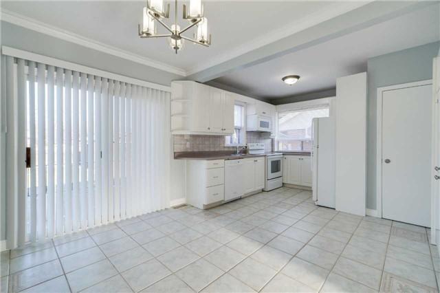 MAIN - 138 Rustic Rd, House detached with 3 bedrooms, 1 bathrooms and 1 parking in North York ON | Image 4