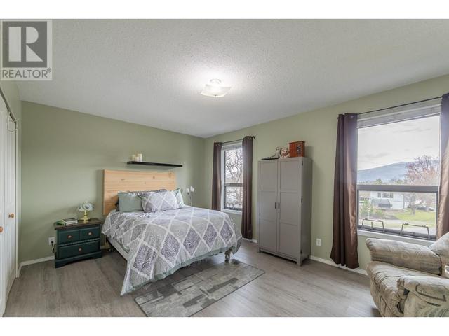 13606 Cartwright Ave, House detached with 3 bedrooms, 2 bathrooms and null parking in Summerland BC | Image 18