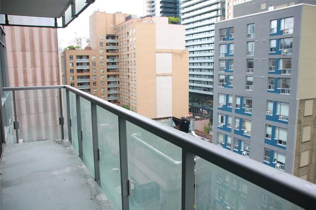 909 - 37 Grosvenor St, Condo with 2 bedrooms, 2 bathrooms and 0 parking in Toronto ON | Image 10