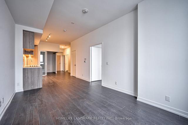 803 - 2020 Bathurst St, Condo with 2 bedrooms, 2 bathrooms and 1 parking in York ON | Image 14