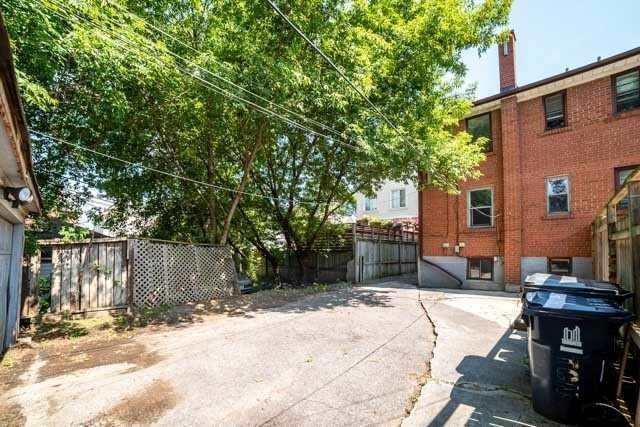 MAIN - 226 Pickering St, House semidetached with 2 bedrooms, 1 bathrooms and 1 parking in Toronto ON | Image 17