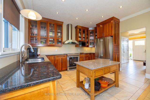 522404 Concession 12 Ndr, House detached with 3 bedrooms, 2 bathrooms and 13 parking in Huron East ON | Image 3