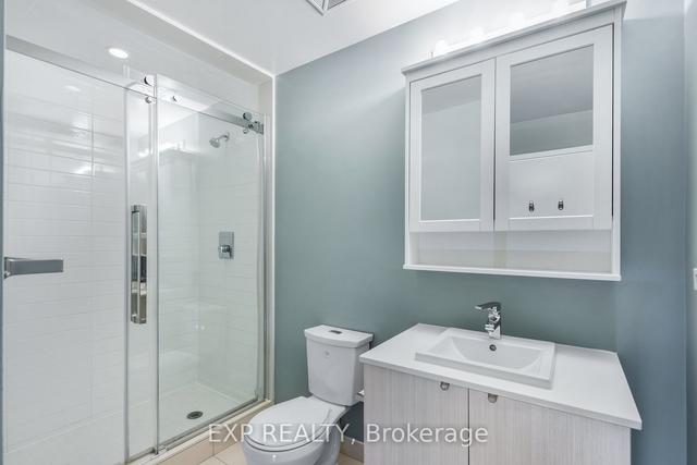 907 - 32 Camden St, Condo with 2 bedrooms, 2 bathrooms and 1 parking in Toronto ON | Image 9