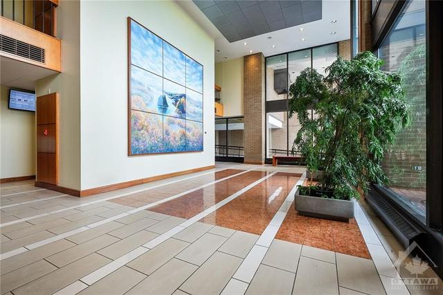 1608 - 515 St Laurent Blvd, Condo with 2 bedrooms, 1 bathrooms and 1 parking in Ottawa ON | Image 3