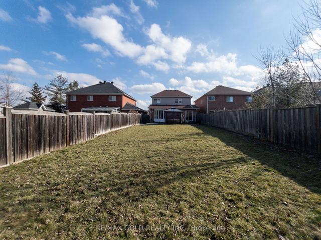1201 Cobban Rd, House detached with 3 bedrooms, 4 bathrooms and 4 parking in Milton ON | Image 16