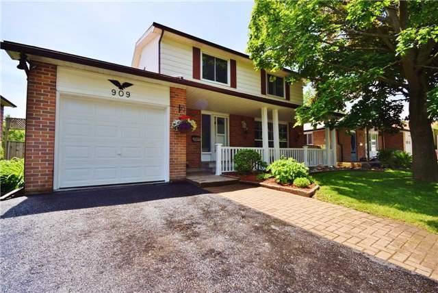 909 Vistula Dr, House detached with 4 bedrooms, 2 bathrooms and 2 parking in Pickering ON | Image 2