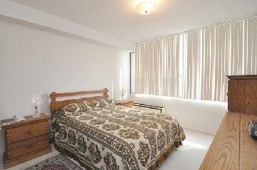 PH-16 - 55 William St E, Condo with 1 bedrooms, 1 bathrooms and 1 parking in Oshawa ON | Image 8