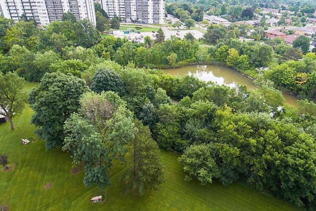 PH-19 - 11 Wincott Dr, Condo with 2 bedrooms, 1 bathrooms and 1 parking in Etobicoke ON | Image 18