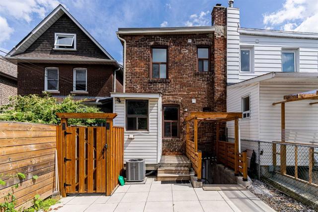 MAIN - 32 Barrington Ave, House semidetached with 1 bedrooms, 1 bathrooms and 0 parking in Toronto ON | Image 17
