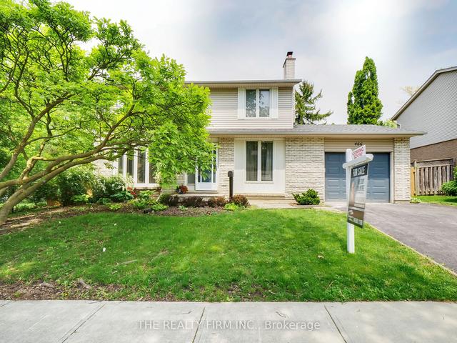 466 Village Green Ave, House detached with 4 bedrooms, 2 bathrooms and 3 parking in London ON | Image 1