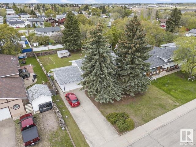 5006 46 St, House detached with 4 bedrooms, 2 bathrooms and null parking in Cold Lake AB | Image 26