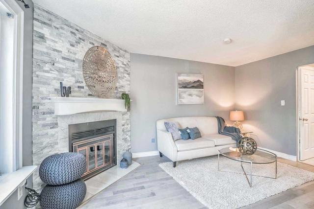 MAIN - 10 Blake Crt, House detached with 3 bedrooms, 3 bathrooms and 2 parking in Ajax ON | Image 8