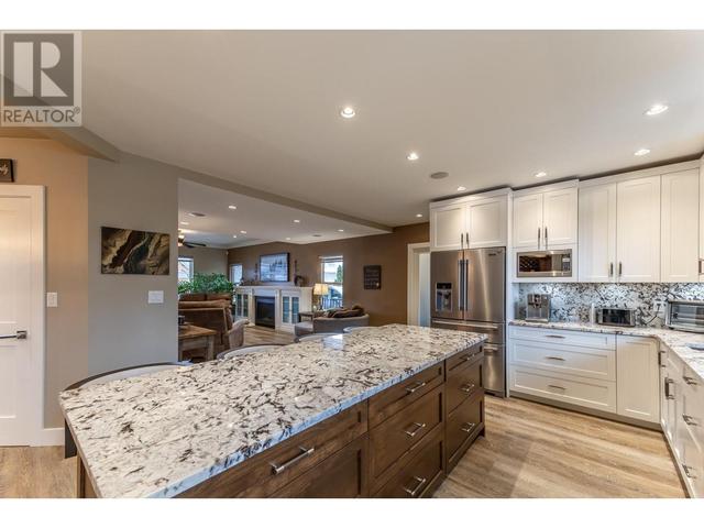 6016 Nixon Rd, House detached with 4 bedrooms, 3 bathrooms and 6 parking in Summerland BC | Image 11