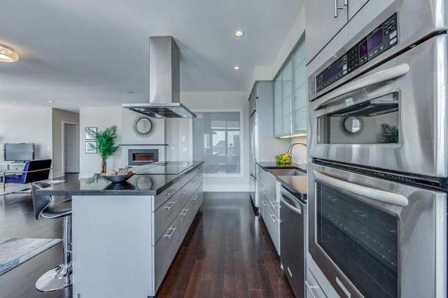 PH2 - 120 Homewood Ave, Condo with 2 bedrooms, 2 bathrooms and 2 parking in Toronto ON | Image 10
