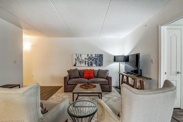 201 - 1440 Main St E, Condo with 2 bedrooms, 2 bathrooms and 1 parking in Milton ON | Image 2