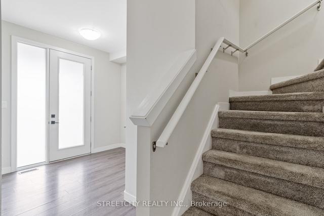 964 W Village Sq, Townhouse with 4 bedrooms, 3 bathrooms and 2 parking in London ON | Image 37