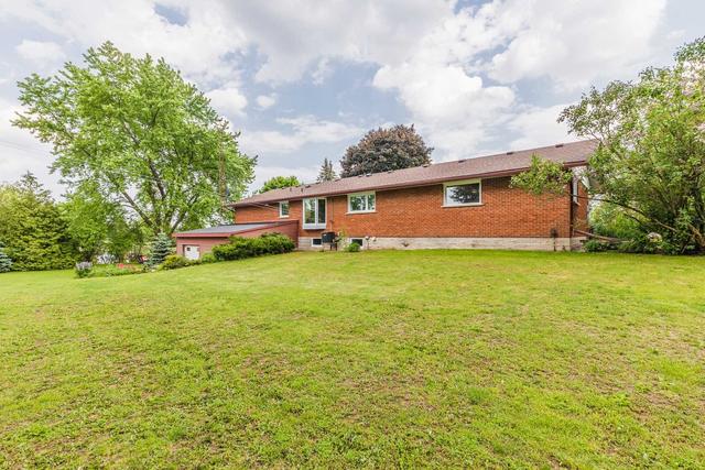 885 Safari Rd, House detached with 3 bedrooms, 3 bathrooms and 10 parking in Hamilton ON | Image 20
