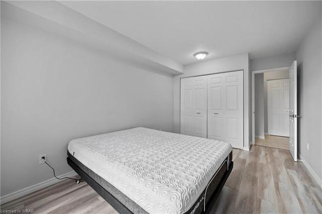 909 - 1414 King St E, House attached with 3 bedrooms, 1 bathrooms and 2 parking in Kitchener ON | Image 14