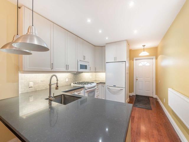 MAIN - 17 Boustead Ave, House detached with 2 bedrooms, 2 bathrooms and 0 parking in Toronto ON | Image 13