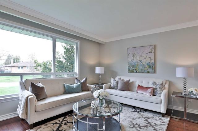 MAIN - 3 Averill Cres, House detached with 3 bedrooms, 1 bathrooms and 2 parking in North York ON | Image 15