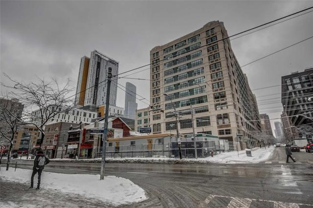909 - 155 Dalhousie St, Condo with 2 bedrooms, 2 bathrooms and 1 parking in Toronto ON | Image 2