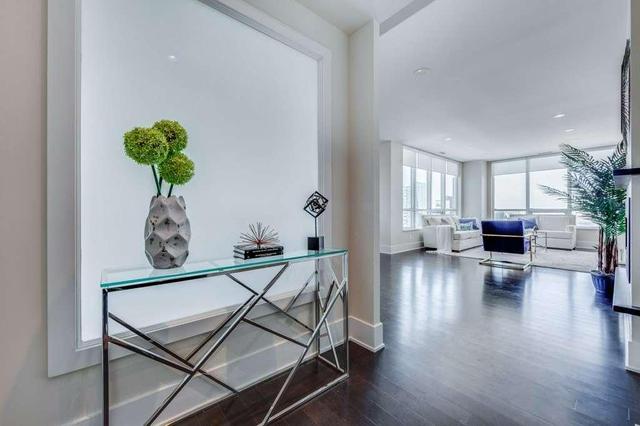 PH2 - 120 Homewood Ave, Condo with 2 bedrooms, 2 bathrooms and 2 parking in Toronto ON | Image 3