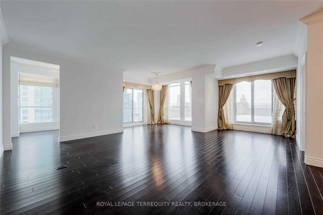 2001 - 628 Fleet St, Condo with 2 bedrooms, 2 bathrooms and 1 parking in Toronto ON | Image 4