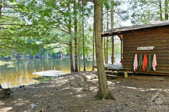 1713 Centennial Lake Rd, House detached with 3 bedrooms, 1 bathrooms and 8 parking in Greater Madawaska ON | Image 6