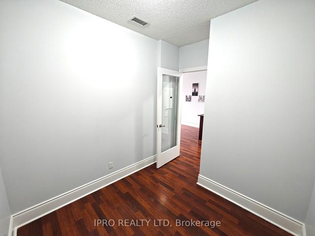 PH-14 - 310 Burnhamthorpe Rd W, Condo with 2 bedrooms, 2 bathrooms and 1 parking in Mississauga ON | Image 4