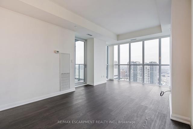 2303 - 9 Bogert Ave, Condo with 2 bedrooms, 2 bathrooms and 1 parking in Toronto ON | Image 13