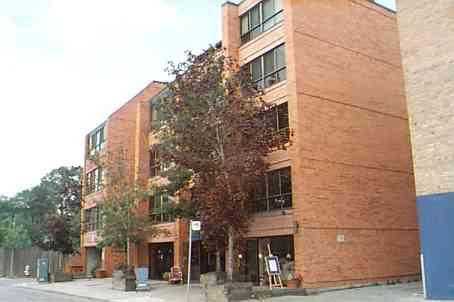 PH21 - 20 Glebe Rd W, Condo with 1 bedrooms, 2 bathrooms and 1 parking in Toronto ON | Image 1