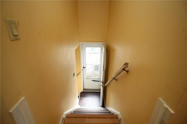 323 Tragina Ave N, House detached with 4 bedrooms, 2 bathrooms and 1 parking in Hamilton ON | Image 19