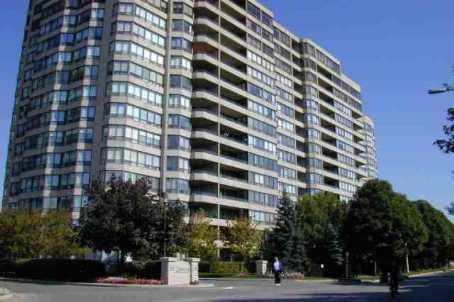 PH15 - 32 Clarissa Dr, Condo with 2 bedrooms, 2 bathrooms and 2 parking in Richmond Hill ON | Image 1